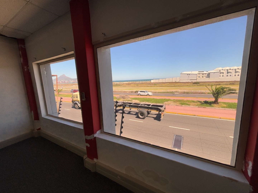 To Let commercial Property for Rent in Paarden Eiland Western Cape